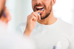 cepillarte-dientes-prevenir-alzheimer-barrenechea-leon